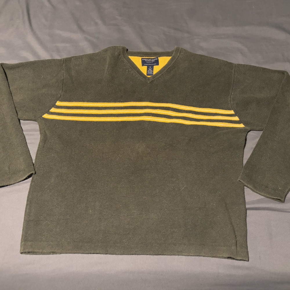 ★ VINTAGE American Eagle 1977 Sweater